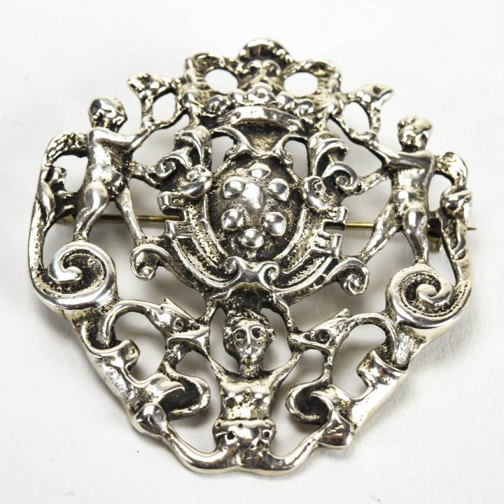 Vintage Renaissance Revival 800 Silver Brooch: Vintage Renaissance Revival 800 Silver Brooch. Measures 2 inches in length. Weighs 20 grams.