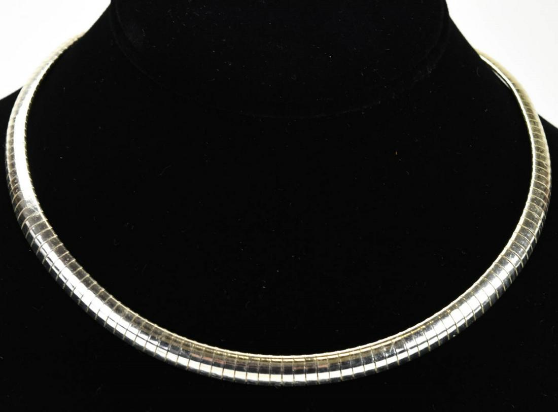 Vintage Italian Sterling Omega Collar Necklace: Vintage Italian Sterling Omega Collar Necklace. Made in Italy. Hallmarked. Measures approximately 17 inches in length.