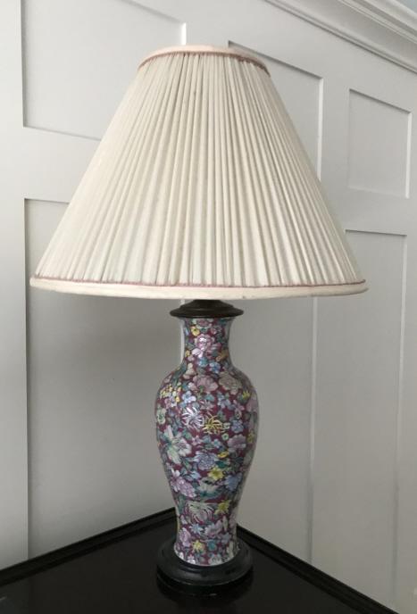 Chinese Porcelain Vase Mount Table Lamp (1 of 2)