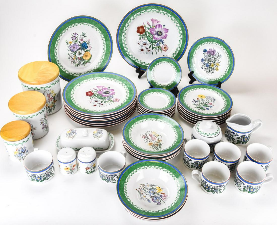 Smithsonian Institution Botanical Dinner Service (1 of 10)