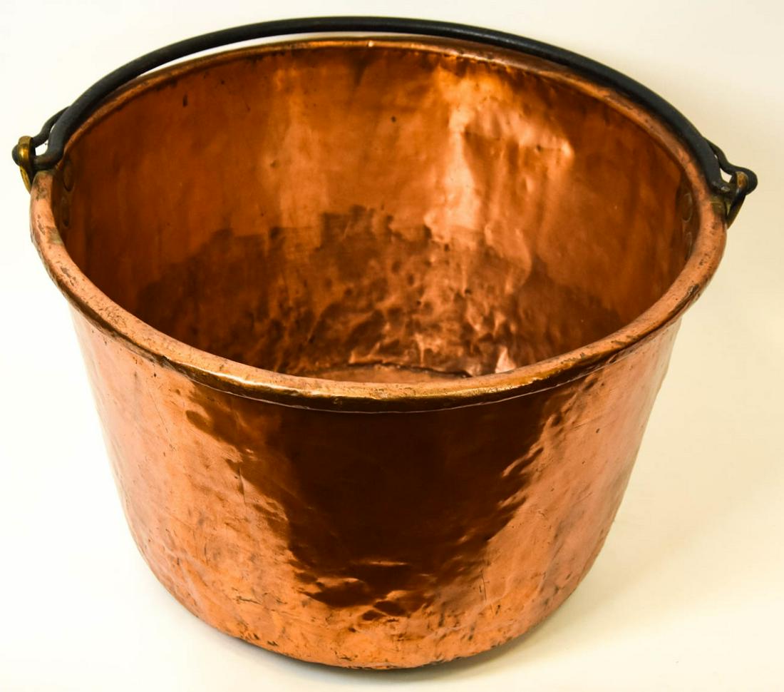 Large Hammered Copper Fireplace Bucket w Handle (1 of 6)