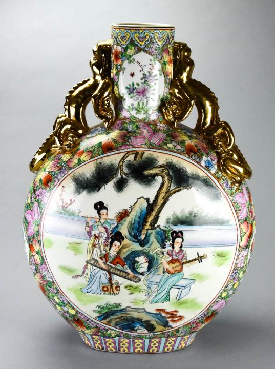 Large Chinese Famille Rose Porcelain Vase (1 of 7)