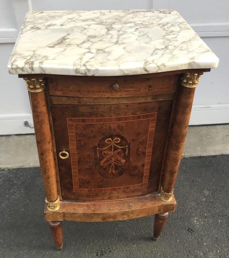 French Louis XVI Style Marble Top End Table: French Louis XVI Style Marble Top End Table or Nightstand. Measures 33 x 19.5 x 16 inches.