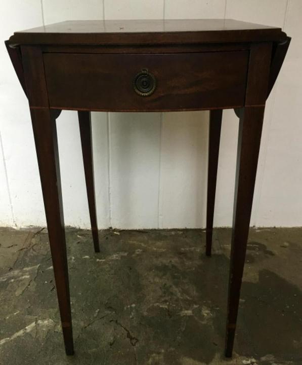 Antique Drop Leaf Side / End Table W 1 Drawer: Antique Drop Leaf Side / End Table W 1 Drawer. 27 inches x 17 inches x 17 inches closed.