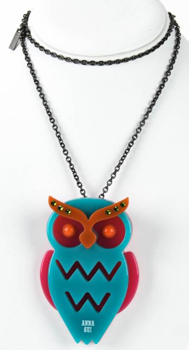 C 2010 Anna Sui Acrylic Owl Necklace or Brooch: C 2010 Anna Sui Acrylic Owl Necklace or Brooch. Signed. Chain measures 27 inches in gunmetal tone.