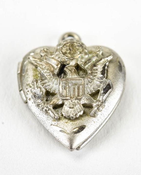 Vintage Silver US Military Locket Necklace Pendant: Vintage Silver US Military Locket Necklace Pendant. Measures .75 of an inch in length.