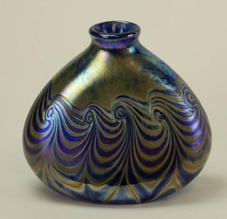 Vintage Unsigned Art Glass Vase: Vintage Unsigned Art Glass Vase. Measures 6.5 inches in height.