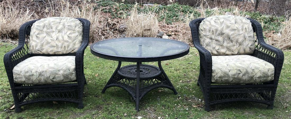 Outdoor Wicker Victorian Style Arm Chairs & Table (1 of 6)