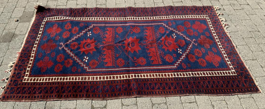 Navajo Style Wool Pile Rug / Carpet (1 of 4)