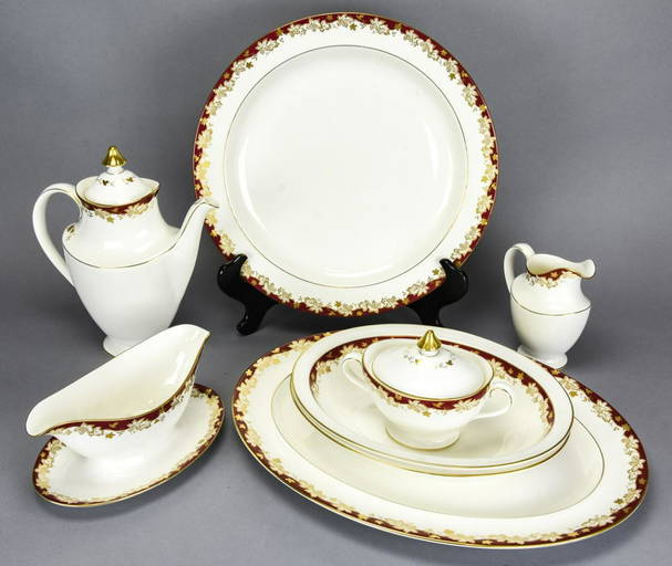 Royal Doulton "winthrop" Bone China Serving Pieces