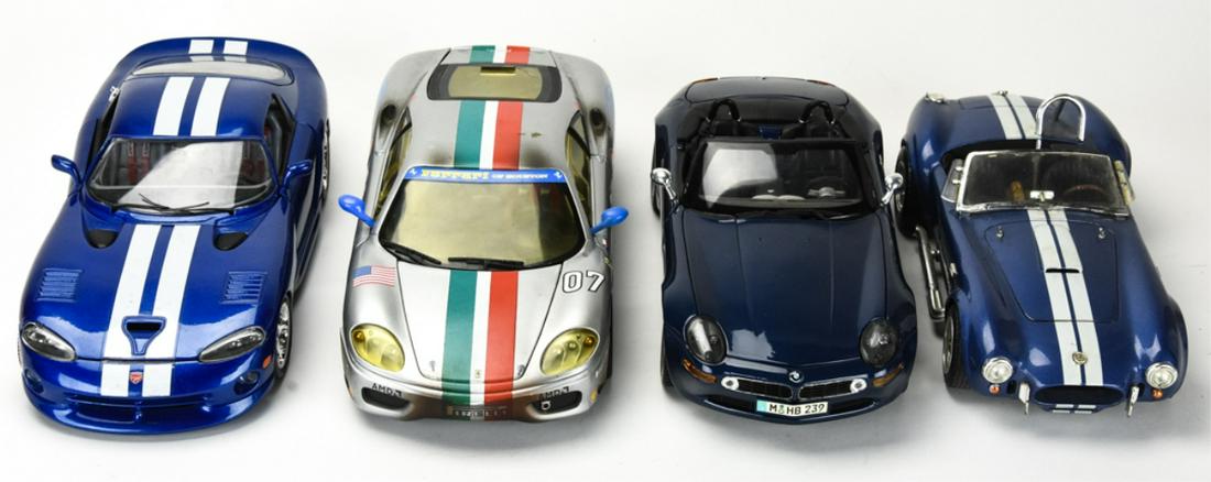 4 Metal Car Models Viper, Cobra, BMW Z8, Ferrari (1 of 5)