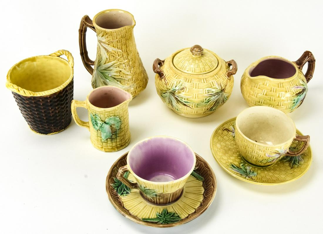 Collection Majolica Serving Pieces Incl Minton (1 of 8)
