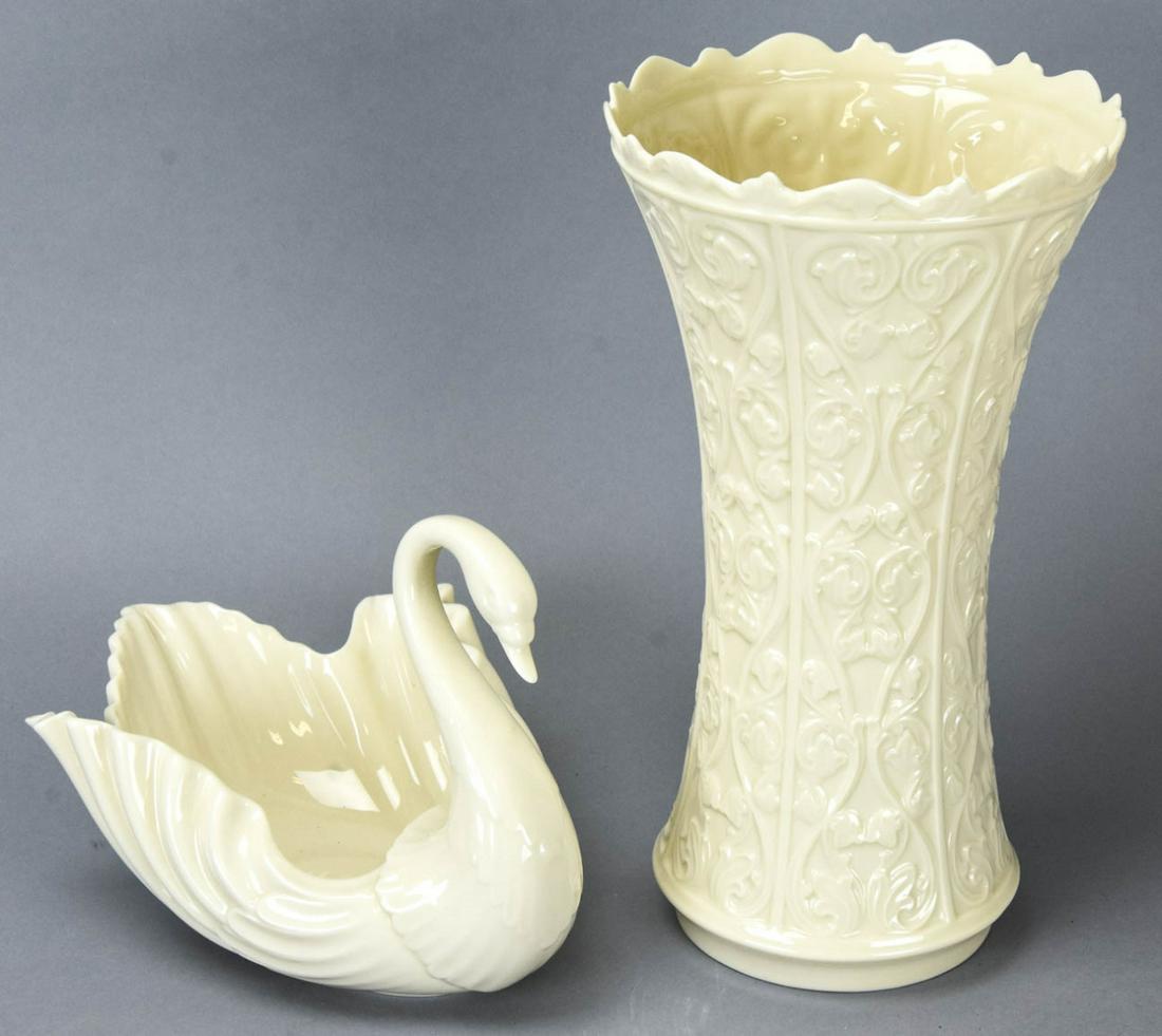 Lenox Porcelain Vase & Figural Swan Centerpiece: Lenox Porcelain Vase & Figural Swan Centerpiece. Vase measures 11 inches x 6 inches.