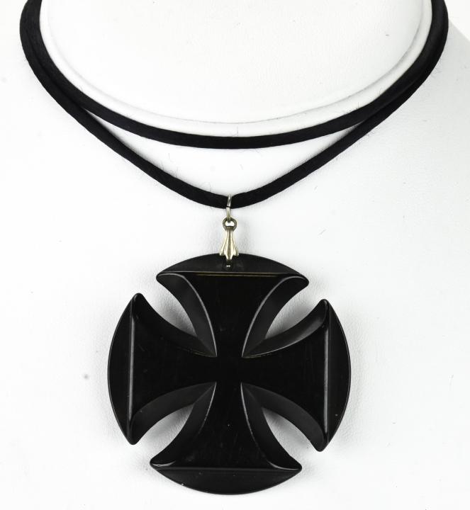 Vintage Bakelite Maltese Cross Necklace (1 of 4)