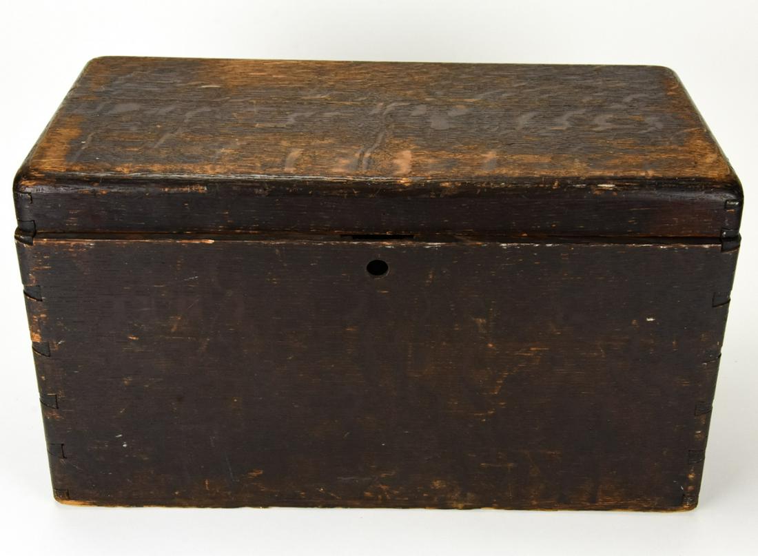 Antique 19th C Dovetailed Corners Miniature Trunk (1 of 7)