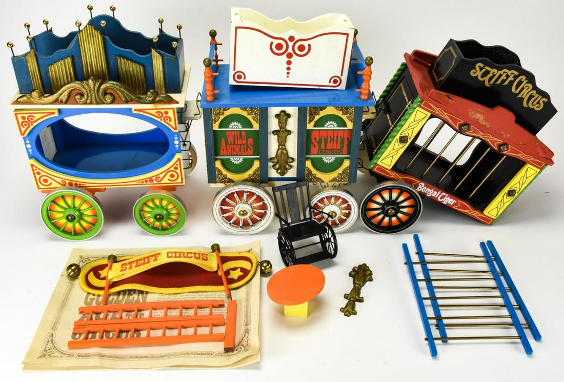 Steiff Golden Age of the Circus Wooden Wagons (1 of 7)