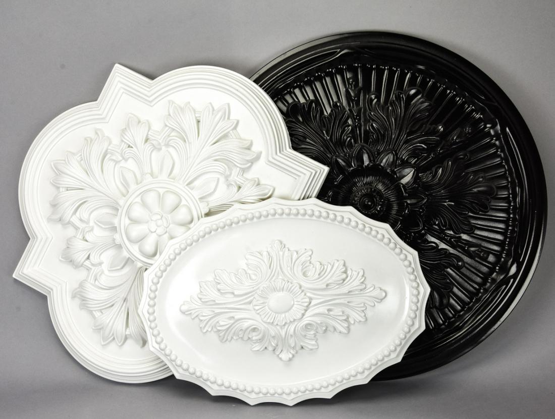 3 Architectural Salvage Ceiling Medallion Plaques (1 of 5)