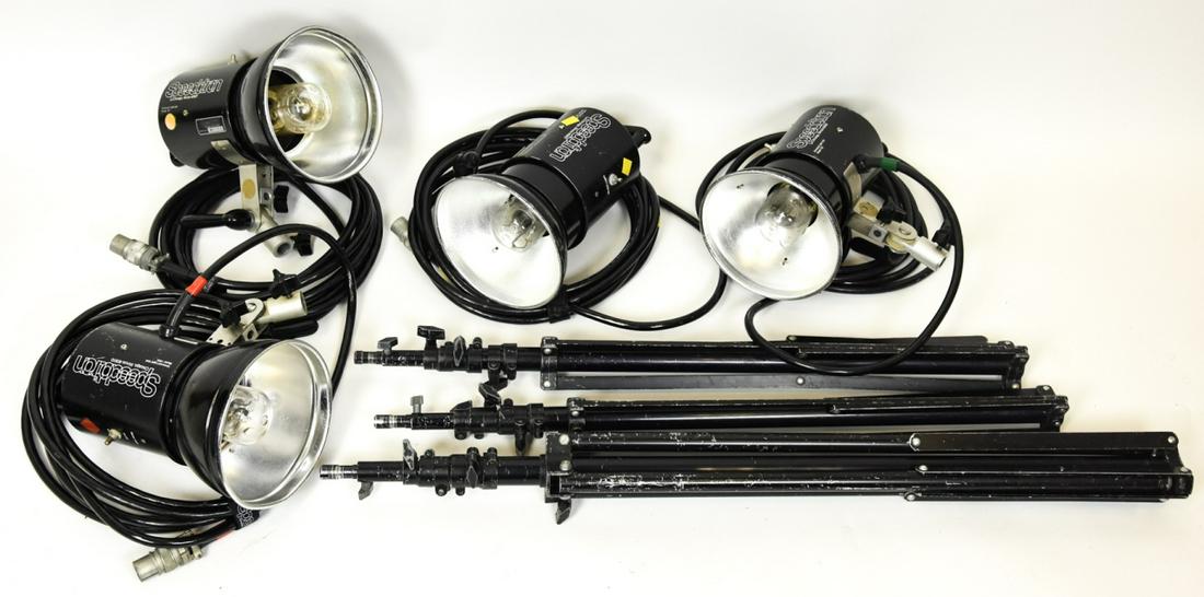 4 Speedotron 102 Black Line Lamp Heads, 3 Stands (1 of 5)