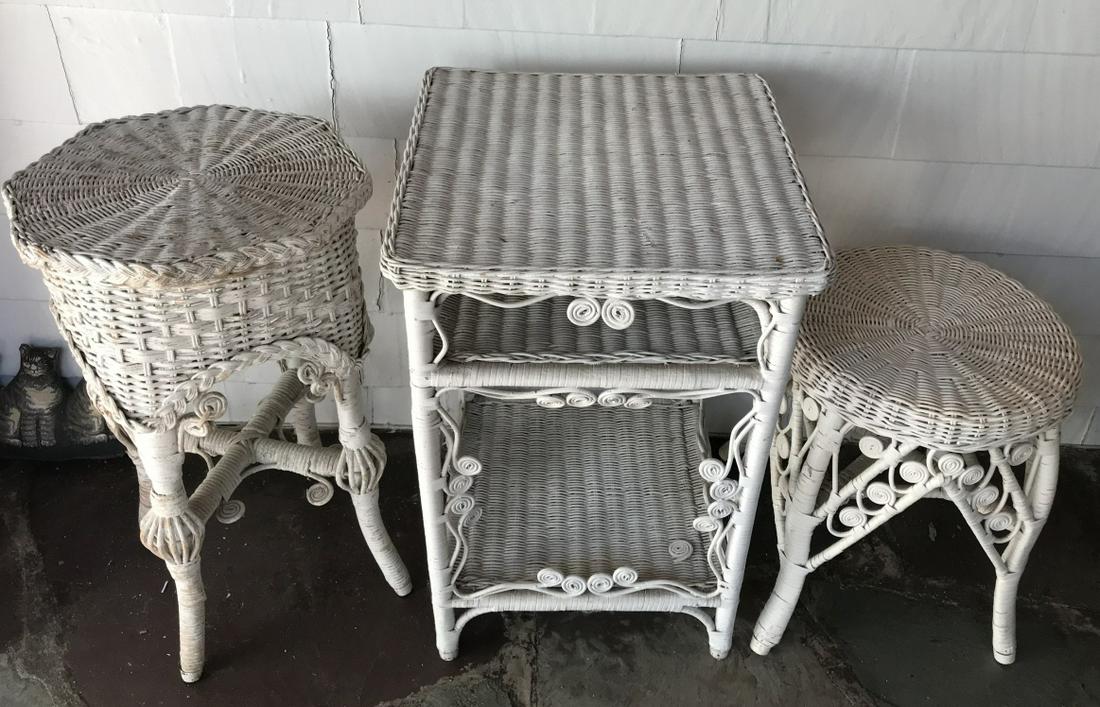 Vintage American Wicker Group of Three End Tables (1 of 3)