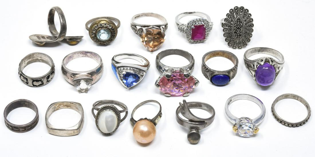 Lot of 18 Mostly Vintage Sterling Rings (1 of 7)