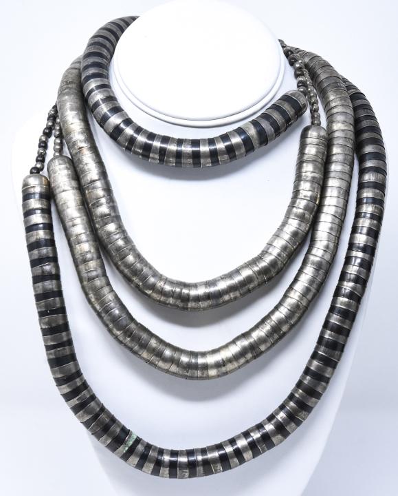 Two Vintage Silver Tone Snake Necklaces (1 of 9)