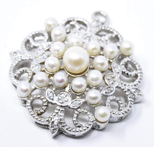 Diamond & Pearl Edwardian Style Necklace Pendant: Diamond & Pearl Edwardian Style Necklace Pendant. Set in sterling silver. Measures just over 1 inch in length.