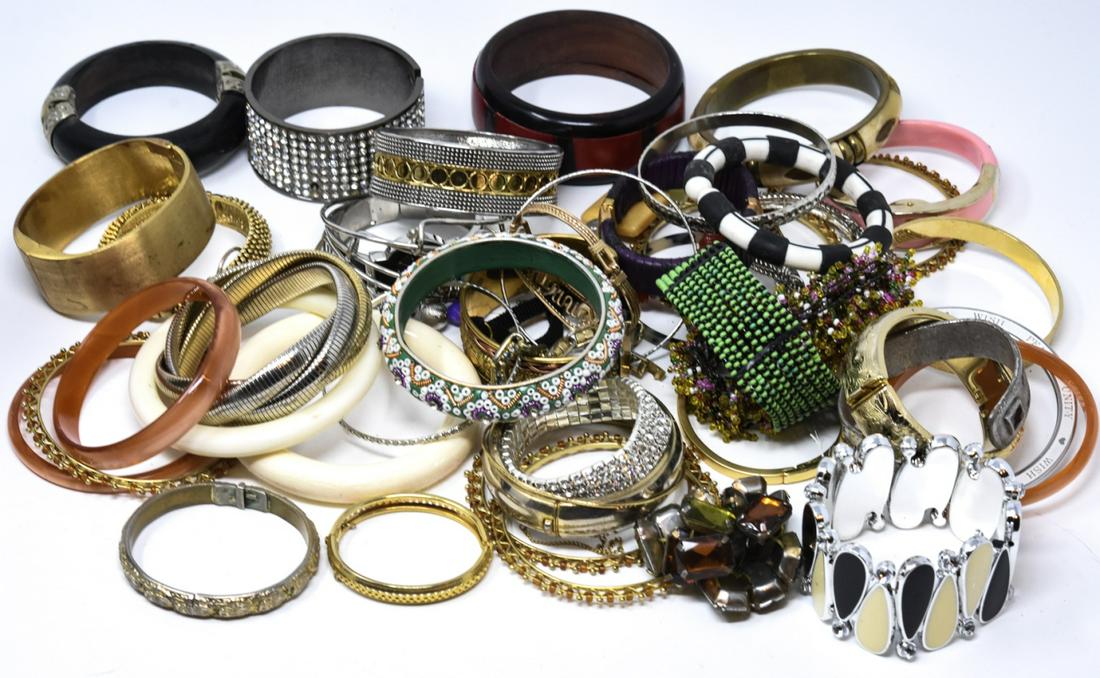 Collection of Vintage & Contemporary Bracelets (1 of 6)