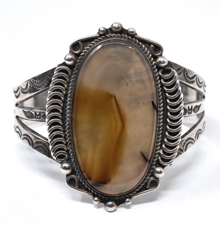Native American Sterling Silver & Agate Bracelet (1 of 4)