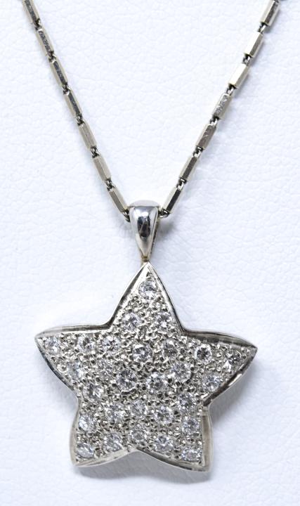 Diamond Pave & 14k Gold Star Pendant (1 of 7)