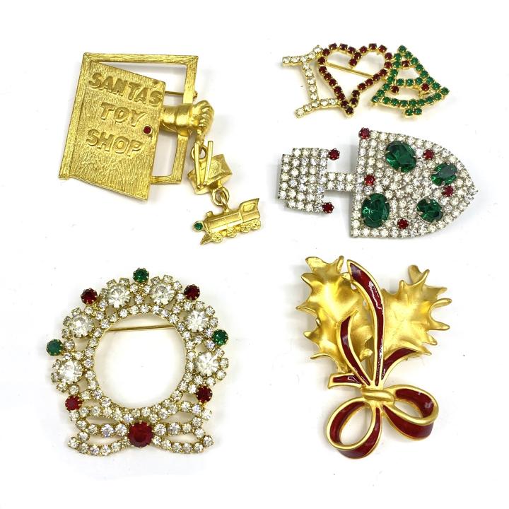 Six Designer Costume Holiday Pins Incld Signed (1 of 2)