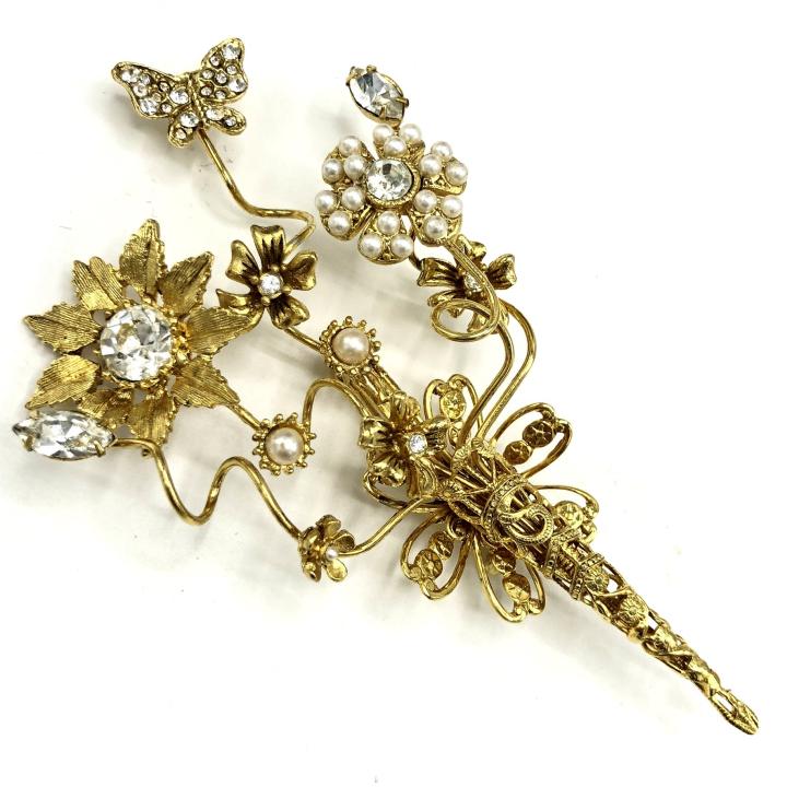 Vintage Costume 80s Floral Bouquet Brooch: Vintage Costume 80s Floral Bouquet Brooch – A great vintage pin that is approximately 4” long. A high quality designer sample from the Westport CT estate of a department store jewelry buyer.
