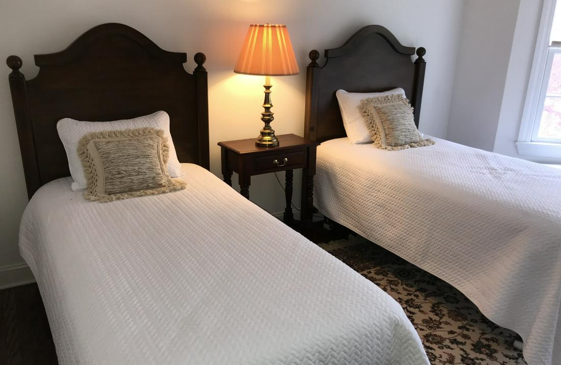 Pair Twin American Federal Style Mahogany Beds (1 of 3)