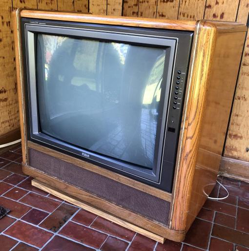 Vintage RCA Built in Television ColorTrak 2000: Vintage RCA Built in Television ColorTrak 2000. Model number G27210TN. 31 inches x 32 inches x 18 inches