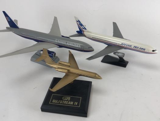 3 Mid Century Passenger Jet Models on Stands (1 of 4)