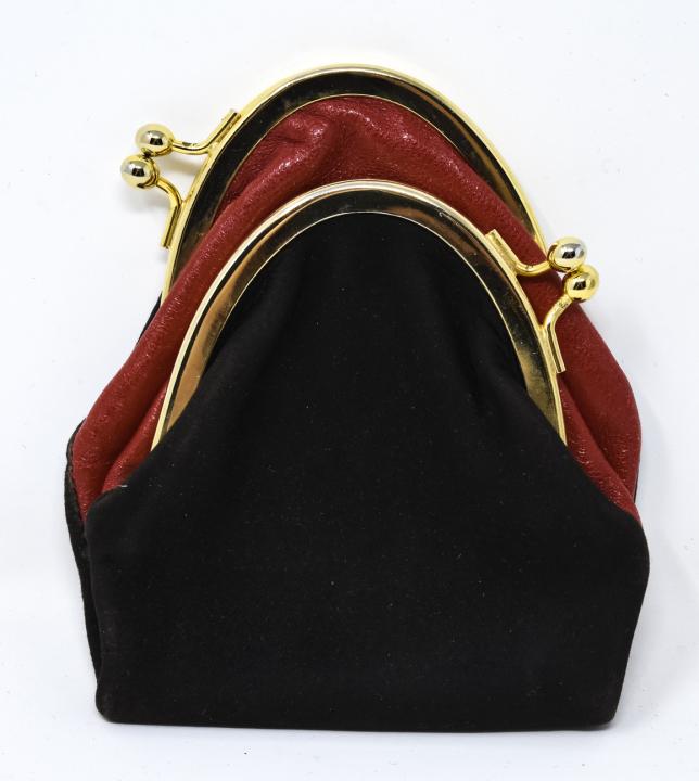 1970s Gucci Leather Double Compartment Purse (1 of 8)
