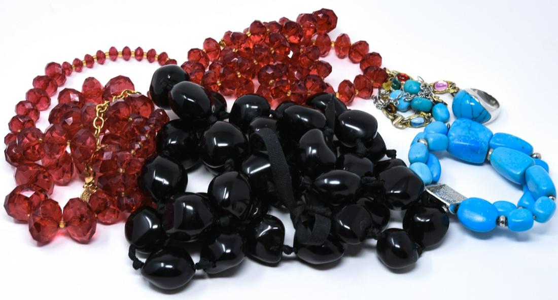 Costume Jewelry Necklaces & Bracelets (1 of 7)