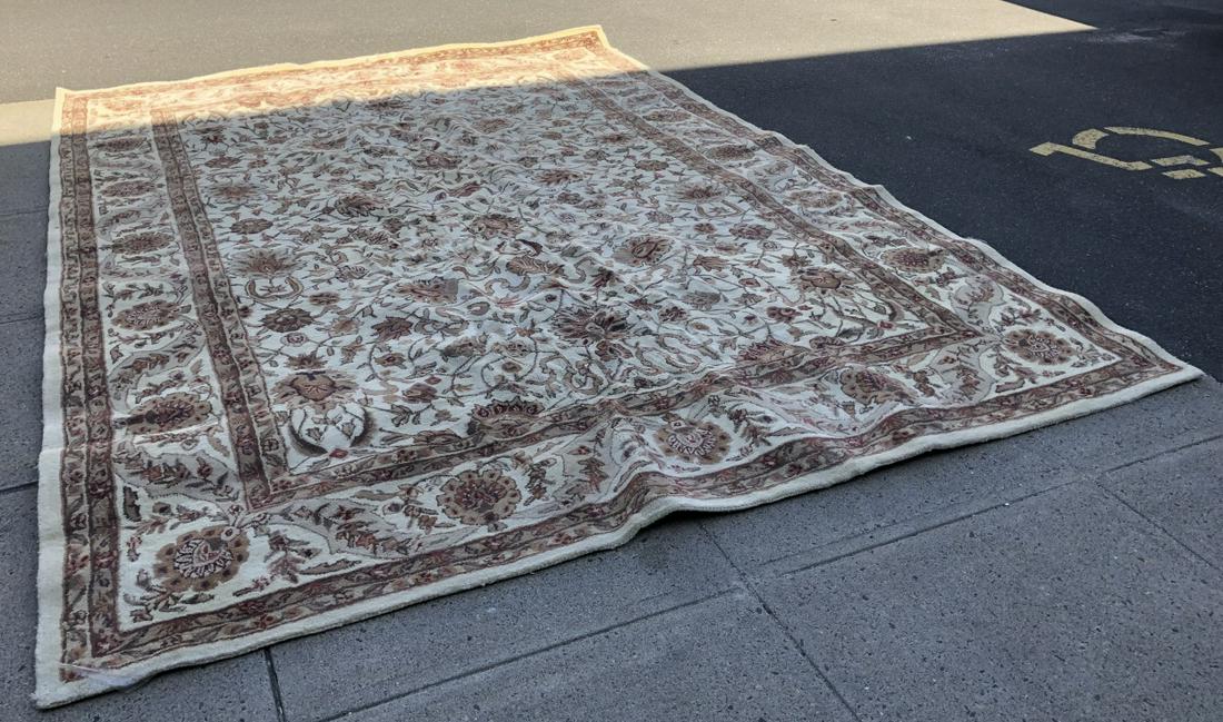 Oriental Style Floral Motif Carpet / Rug (1 of 4)