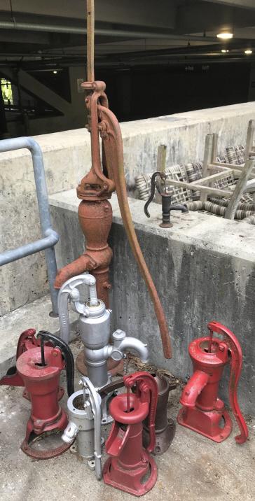 Large Lot of Antique / Vintage Metal Water Pumps (1 of 5)