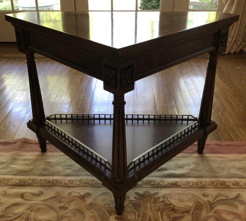 Louis XVI Corner Side Table w Brass Gallery (1 of 6)