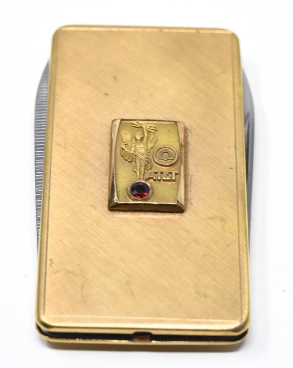 KS Balfour 12k Gold Filled AT&T Money Clip: Balfour 12k Gold Filled AT&T Money Clip. Vintage gold filled money clip / pocket knife by Balfour. Advertising for AT&T. Measures 2 1/8 inches in length.
