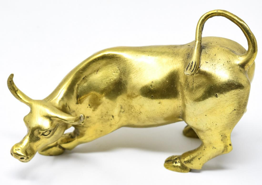 Wall Street Gilt Brass Bull Decorative Statue (1 of 5)