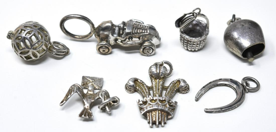 Collection Estate / Vintage Sterling Silver Charms (1 of 9)