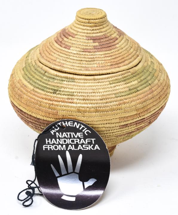 Evelyn Douglas Yupik Eskimo Artist Basket (1 of 8)