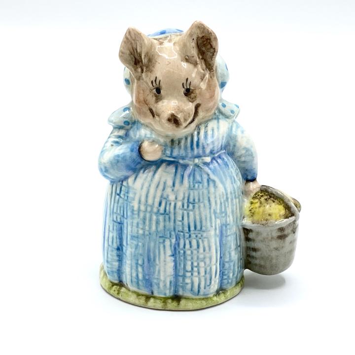 Royal Albert England Aunty Pettitoes: Royal Albert England Aunty Pettitoes – Beatrix Potter ceramic figurine is approximately 3.75 x 2.25 inches.