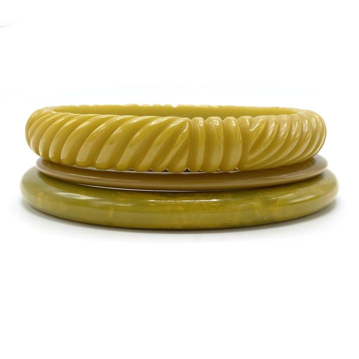 Greenish Bakelite Bangles Incl Carved Marbled (1 of 3)