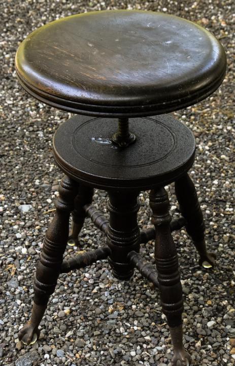 Antique 19th C Piano Stool w Claw Feet (1 of 3)