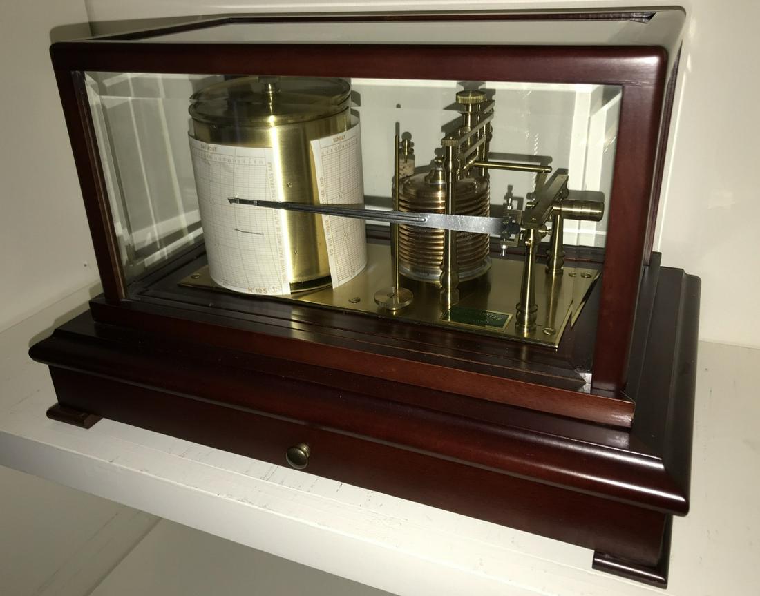 Gradko Aneroid Barograph Barometer by Winchester (1 of 3)