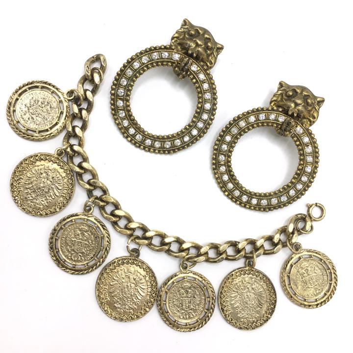 Costume Lion Head Earrings and Coin Bracelet (1 of 1)