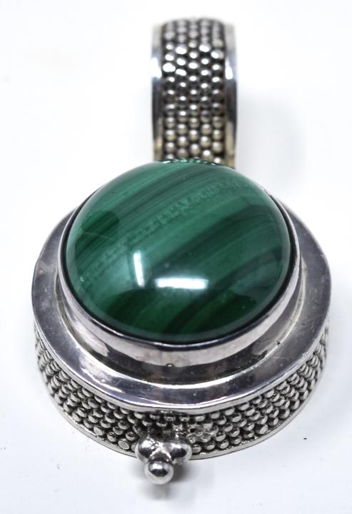Designer Sterling & Cabochon Malachite Pendant (1 of 6)