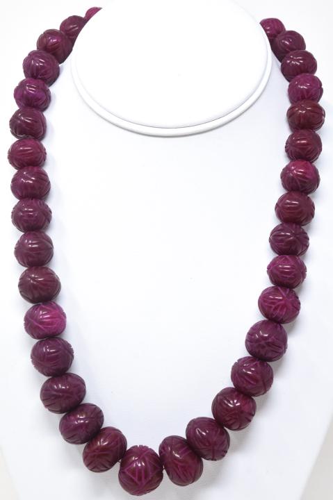 Necklace w 1000 Carats of Carved Ruby Beads (1 of 6)